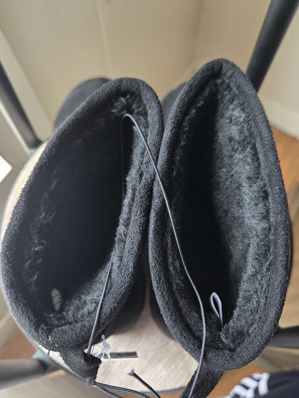 Black Faux Suede Winter Boots Faux Fur Lined Youth Size 13-1 New with Tags